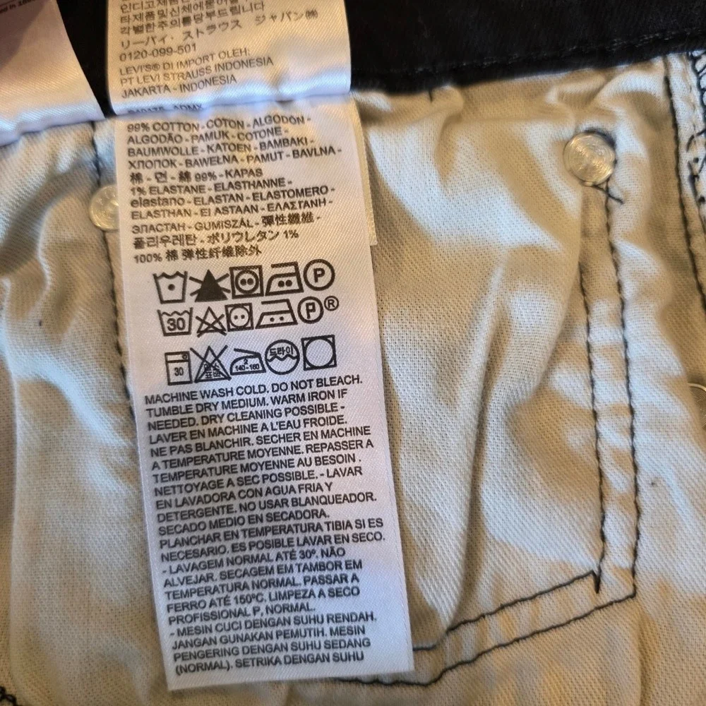 Levis 502 Taper Fit Jeans Mens 42x30 Black Denim Pants A69250-4996
